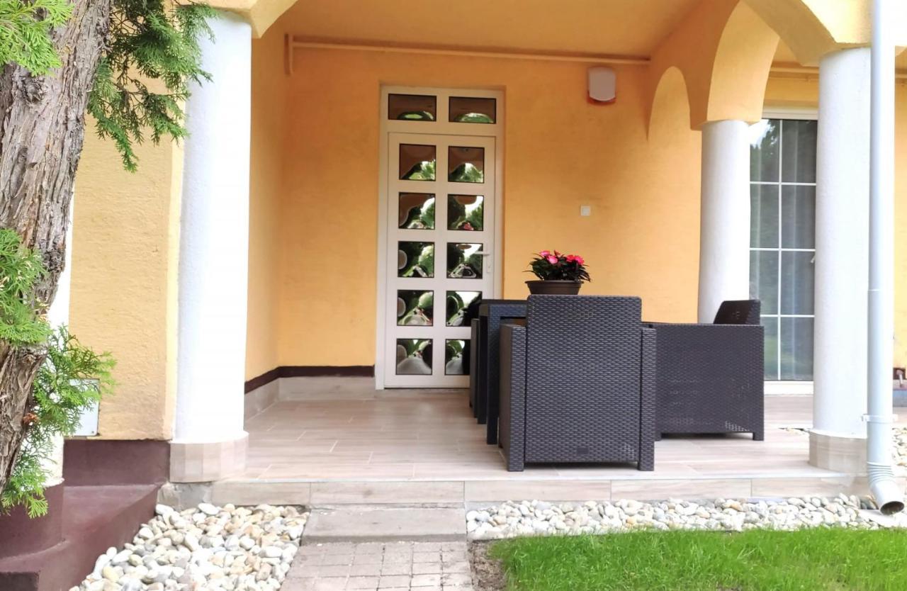 Helena Studio Apartman Siófok Zewnętrze zdjęcie