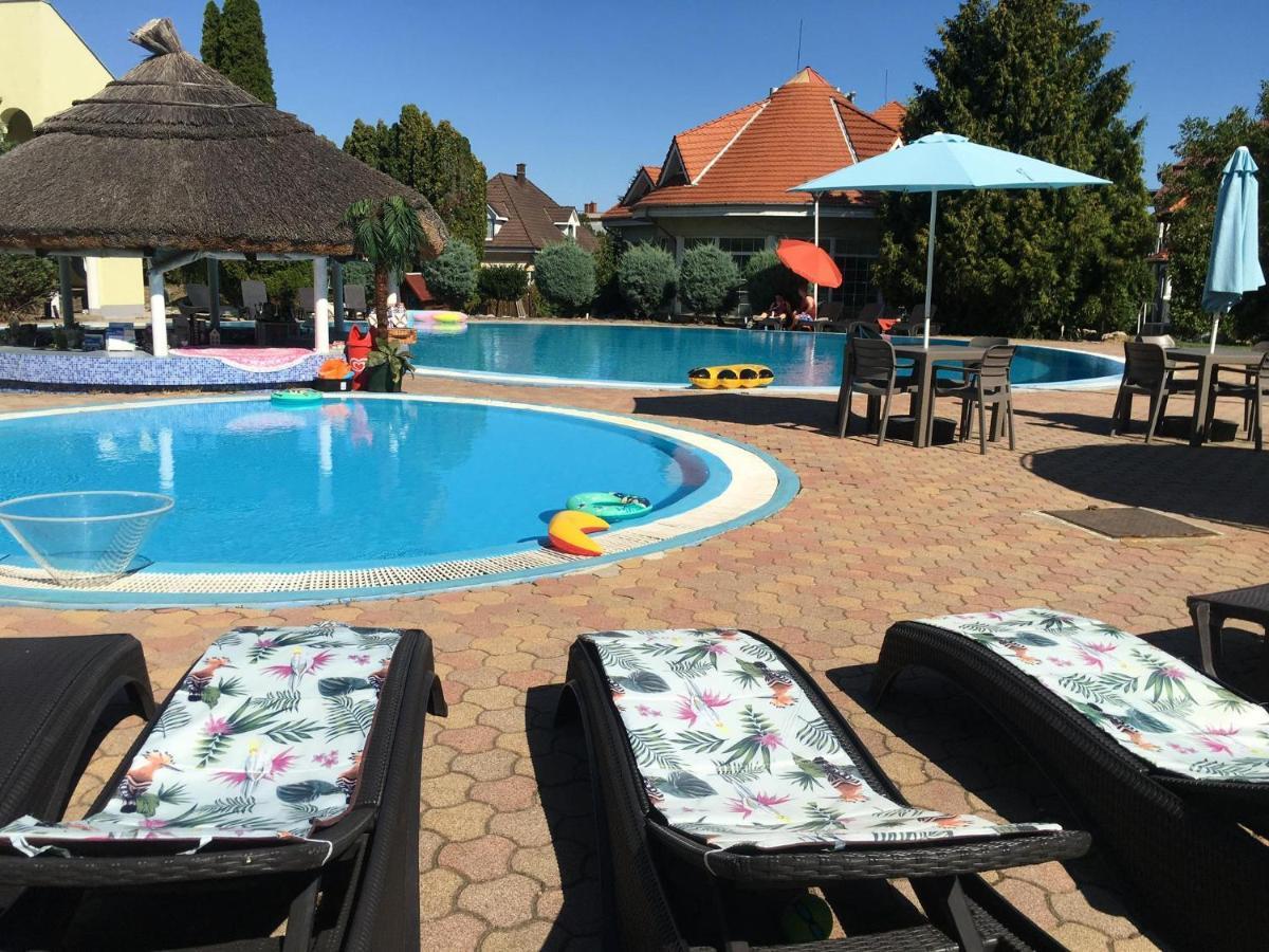 Helena Studio Apartman Siófok Zewnętrze zdjęcie