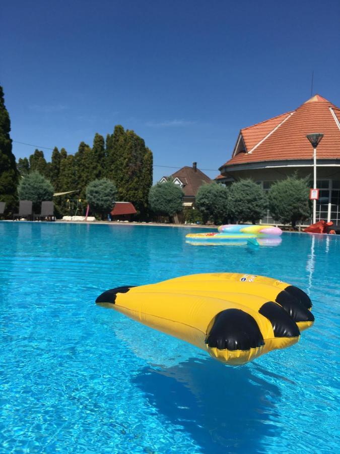 Helena Studio Apartman Siófok Zewnętrze zdjęcie