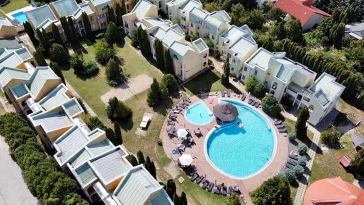 Helena Studio Apartman Siófok Zewnętrze zdjęcie